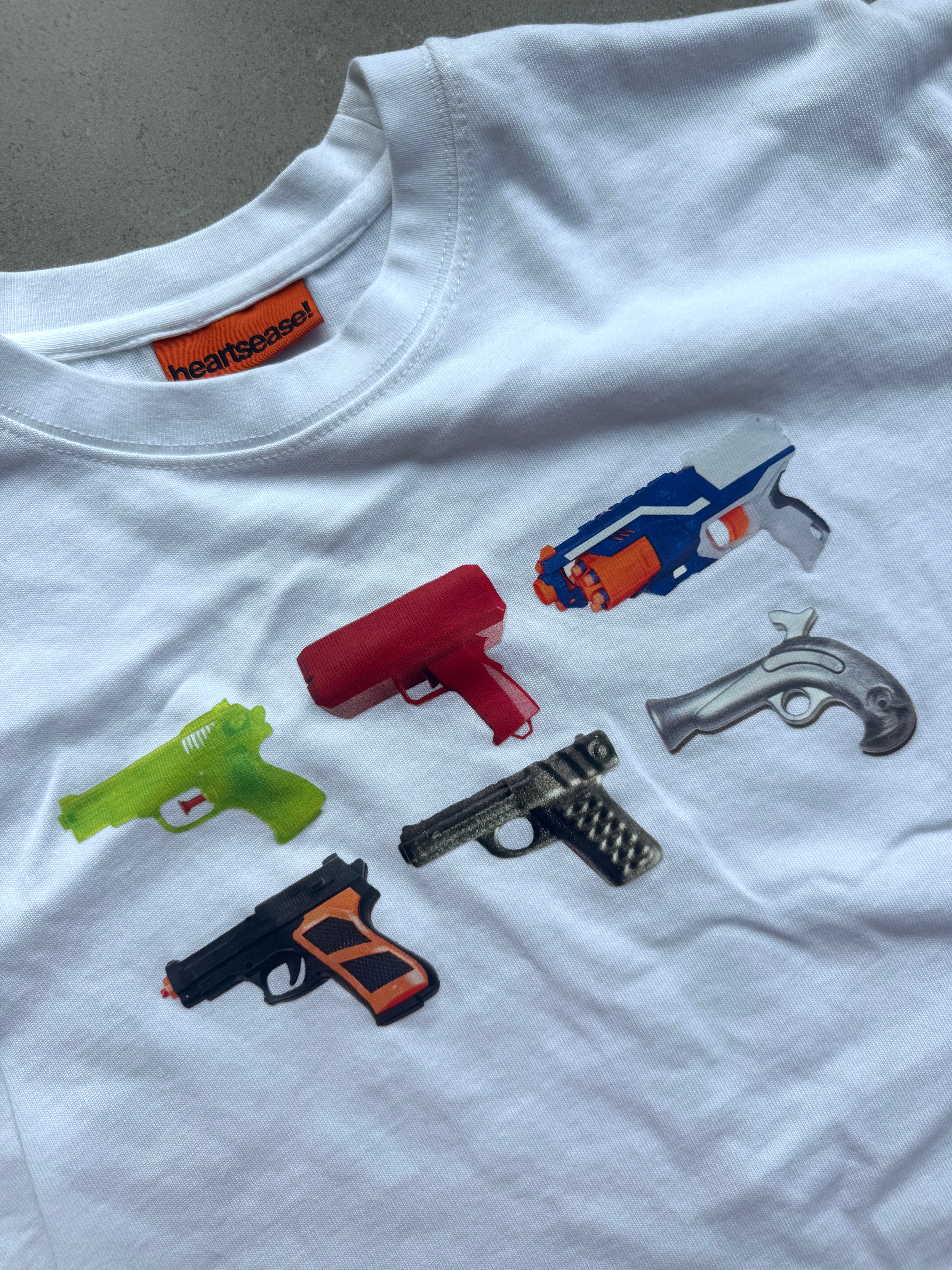 guns graphic tee